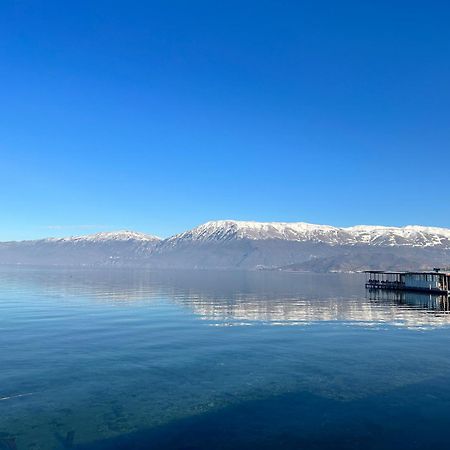 Lake Ohrid Guesthouse "Villa Valentina" Pogradec Exterior foto