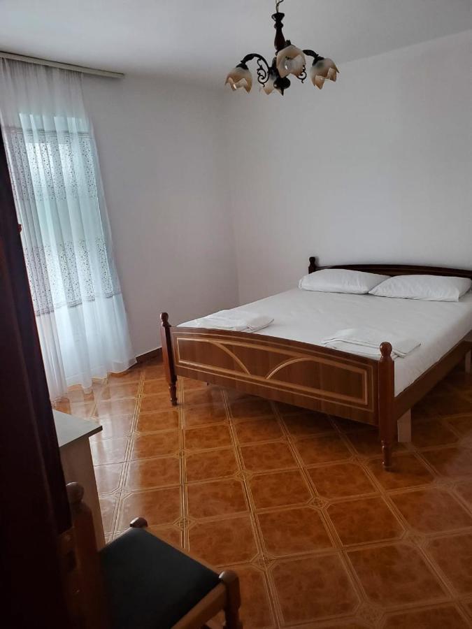 Lake Ohrid Guesthouse "Villa Valentina" Pogradec Exterior foto